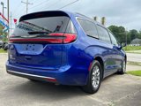 Used 2021 Chrysler Pacifica Touring w/ Cold Weather Group image 5