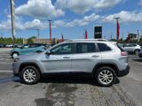 Used 2019 Jeep Cherokee Latitude w/ Cold Weather Group image 6