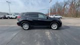 Used 2018 Nissan Rogue SV w/ Sun & Sound Touring Package image 2