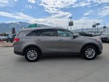 Used 2017 Kia Sorento LX image 6