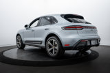 Certified 2024 Porsche Macan image 3