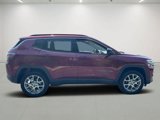 Used 2022 Jeep Compass Latitude w/ Sun and Sound Group image 4