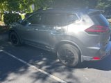Used 2018 Nissan Rogue SV image 3