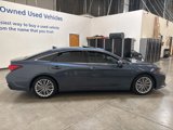 Used 2019 Toyota Avalon Limited image 6