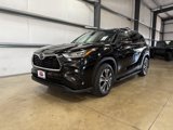 Used 2020 Toyota Highlander XLE image 5