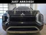 Used 2022 Mitsubishi Outlander SEL image 2