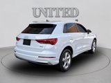Used 2019 Audi Q3 2.0T Premium w/ Convenience Package image 3
