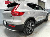 Used 2024 Volvo XC40 B5 Core image 3