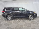 Used 2018 Toyota Highlander XLE image 2