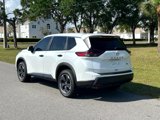 Used 2024 Nissan Rogue SV image 6