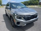 Used 2024 Kia Seltos S image 2