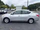 Used 2014 Nissan Versa SV image 3