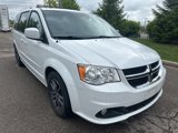 Used 2016 Dodge Grand Caravan SXT image 3