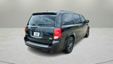 Used 2017 Dodge Grand Caravan GT image 3