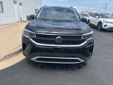 Certified 2022 Volkswagen Taos SE image 4