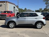 Used 2021 Hyundai Venue SE image 6