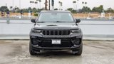 Used 2023 Jeep Grand Cherokee Laredo image 3