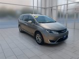 Used 2017 Chrysler Pacifica Limited w/ UConnect Theater Package image 2