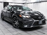 Used 2024 Toyota Camry SE image 3