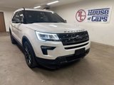 Used 2018 Ford Explorer XLT image 2
