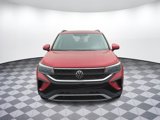 Used 2022 Volkswagen Taos SE w/ Panoramic Sunroof Package image 5