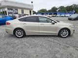 Used 2019 Ford Fusion SE image 4