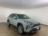 Used 2019 Toyota RAV4 XLE Premium image 4