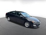 Used 2024 Chevrolet Malibu LT image 2