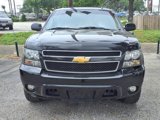 Used 2013 Chevrolet Suburban LT w/ Luxury Package image 2