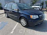 Used 2016 Chrysler Town & Country Limited Platinum image 2