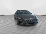 Used 2024 Hyundai Elantra SEL image 3