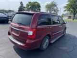 Used 2014 Chrysler Town & Country Touring-L w/ Driver Convenience Group image 5