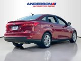 Used 2015 Ford Focus SE image 2