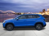New 2025 Volkswagen Taos SE image 2
