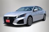 Used 2023 Nissan Altima 2.5 SL image 3