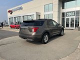 Used 2021 Ford Explorer XLT w/ Equipment Group 202A image 4