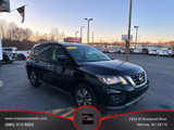Used 2017 Nissan Pathfinder SL image 3