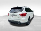 Used 2017 Nissan Pathfinder Platinum image 5