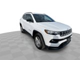 Used 2023 Jeep Compass Latitude image 2