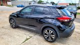 Used 2018 Nissan Kicks SR image 3