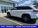 Used 2018 Toyota Highlander XLE image 3