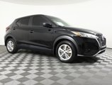 Used 2022 Nissan Kicks S image 3