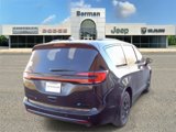 New 2025 Chrysler Voyager LX image 4