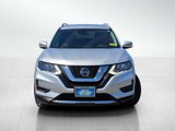 Used 2020 Nissan Rogue SV image 2