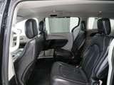 Certified 2022 Chrysler Pacifica Touring-L image 4