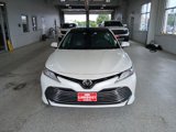 Used 2018 Toyota Camry XLE image 3