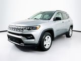 Used 2022 Jeep Compass Latitude image 3