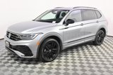 Used 2022 Volkswagen Tiguan SE R-Line image 2