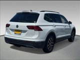 Used 2021 Volkswagen Tiguan SE w/ Panoramic Sunroof Package image 4