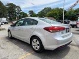 Used 2017 Kia Forte LX image 5